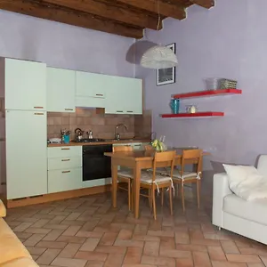 Domus Quattro Spade Верона