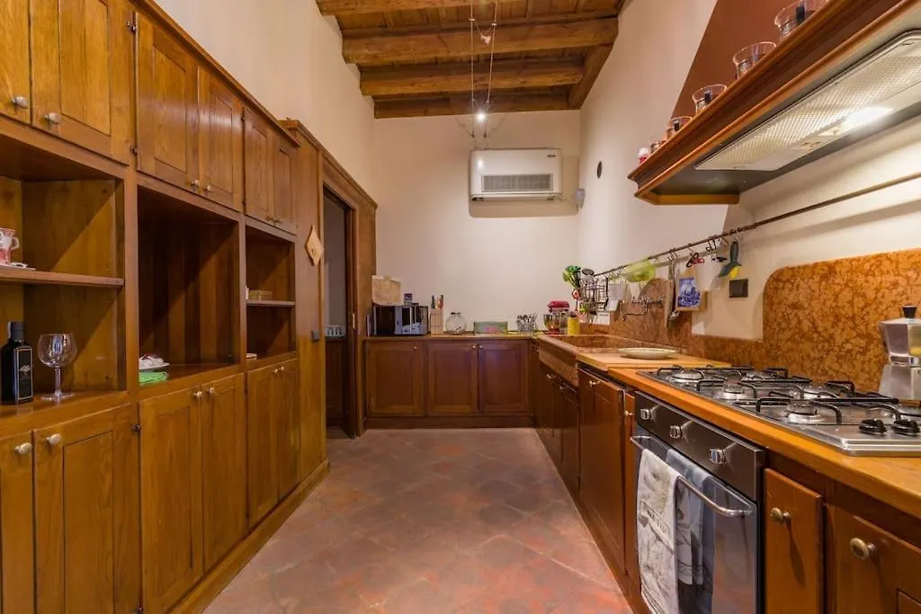 Magnificent 1800 In The Heart Of Verona