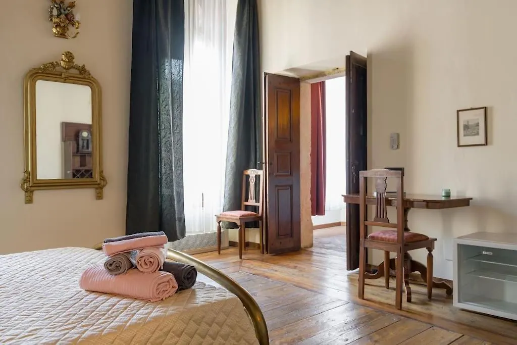 Magnificent 1800 In The Heart Of Verona